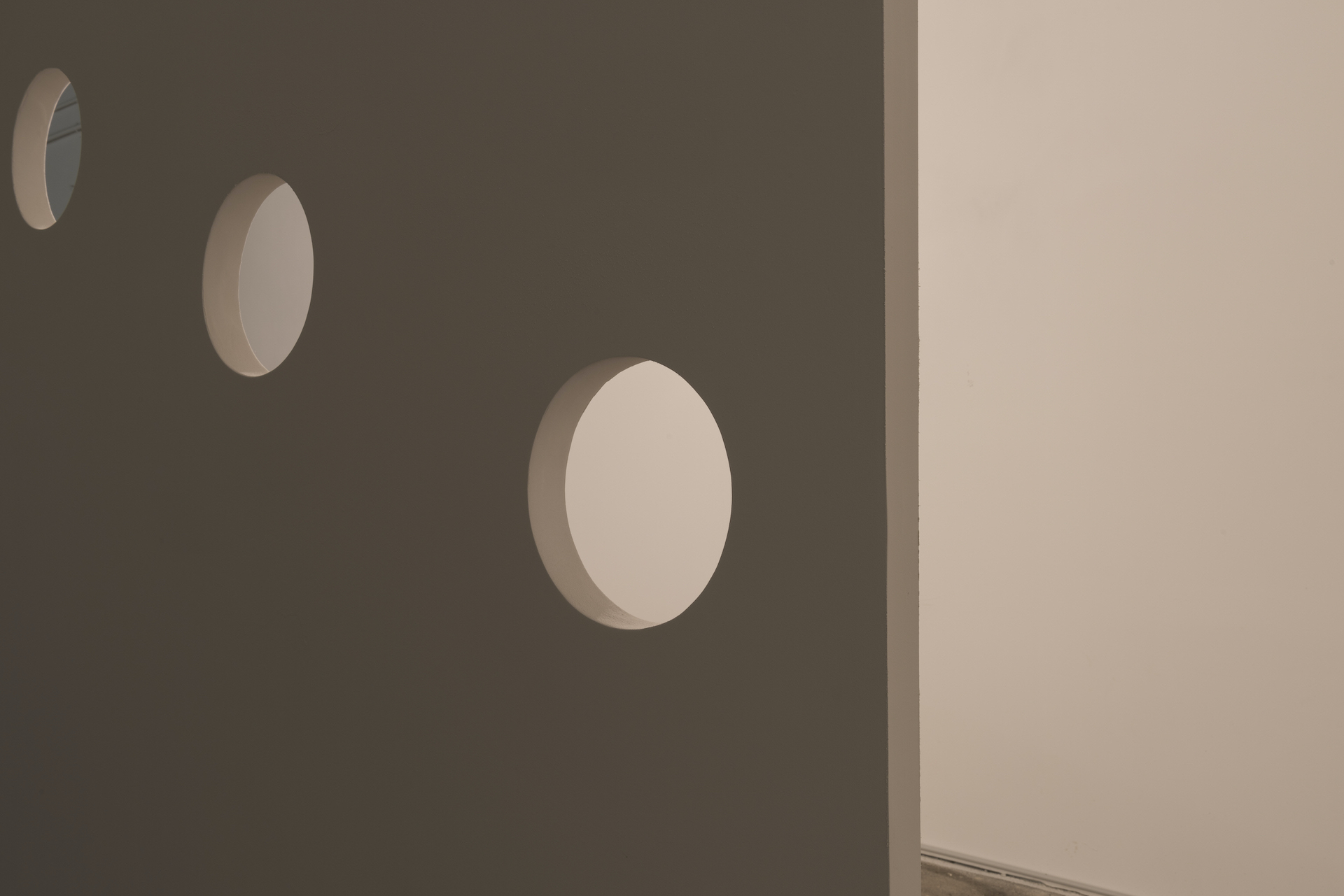 Parra & Romero, exhibition: Holes of Light (fig. 25)