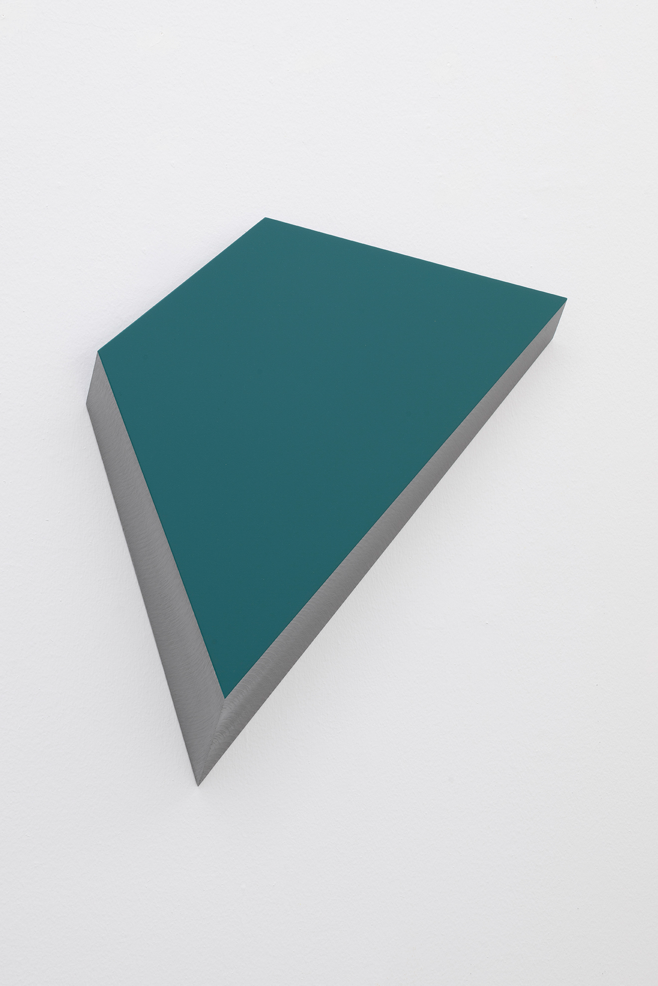 Parra & Romero, exhibition: MODO. To Found, to Cut, to Stack, to Fold and Other Possible Solutions to Alter a Form (fig. 16)