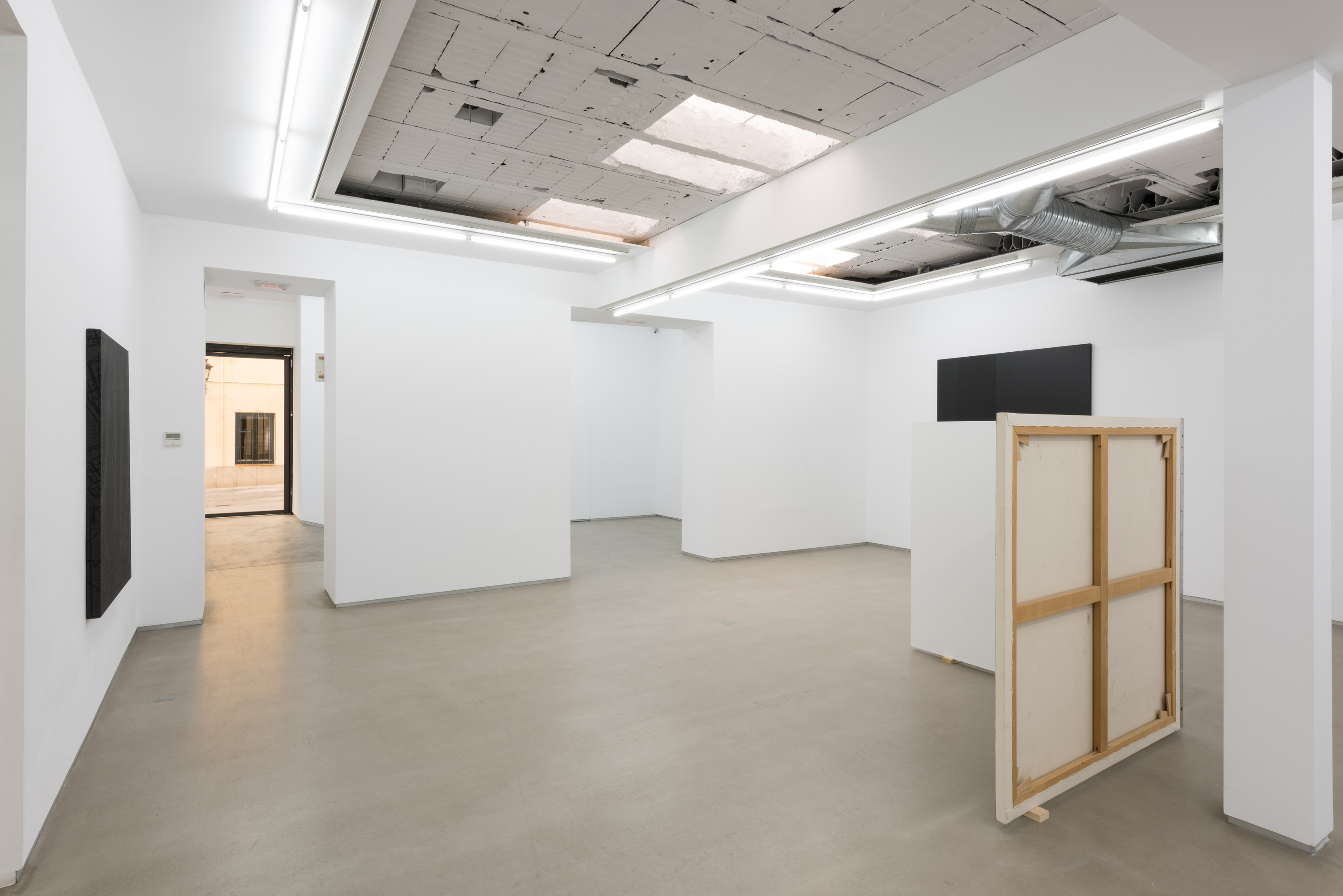 Parra & Romero, exhibition: Accrochage (fig. 32)