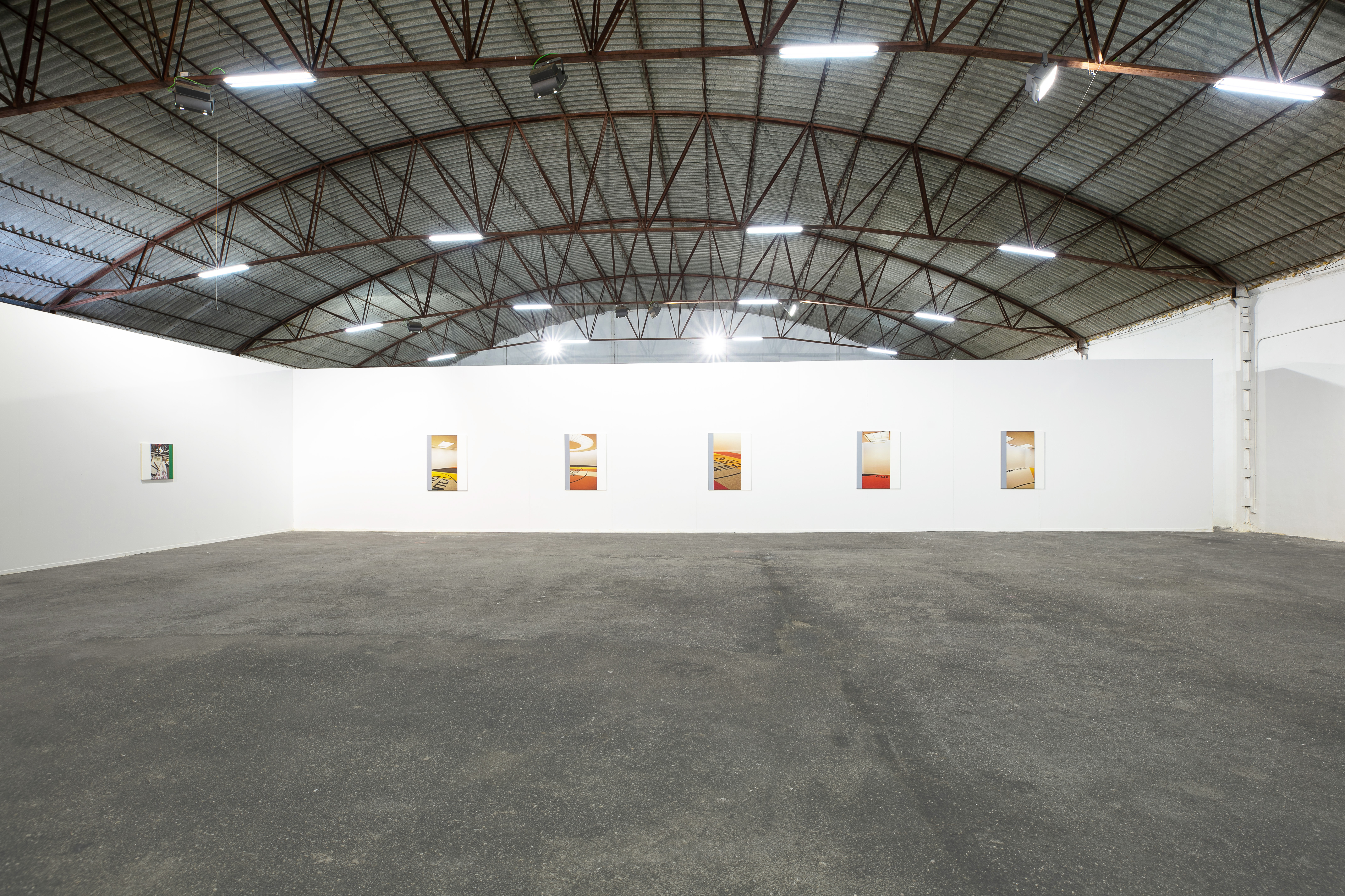 Parra & Romero, exhibition: In the Museum (With a Tribute to Lawrence Weiner) (fig. 4)