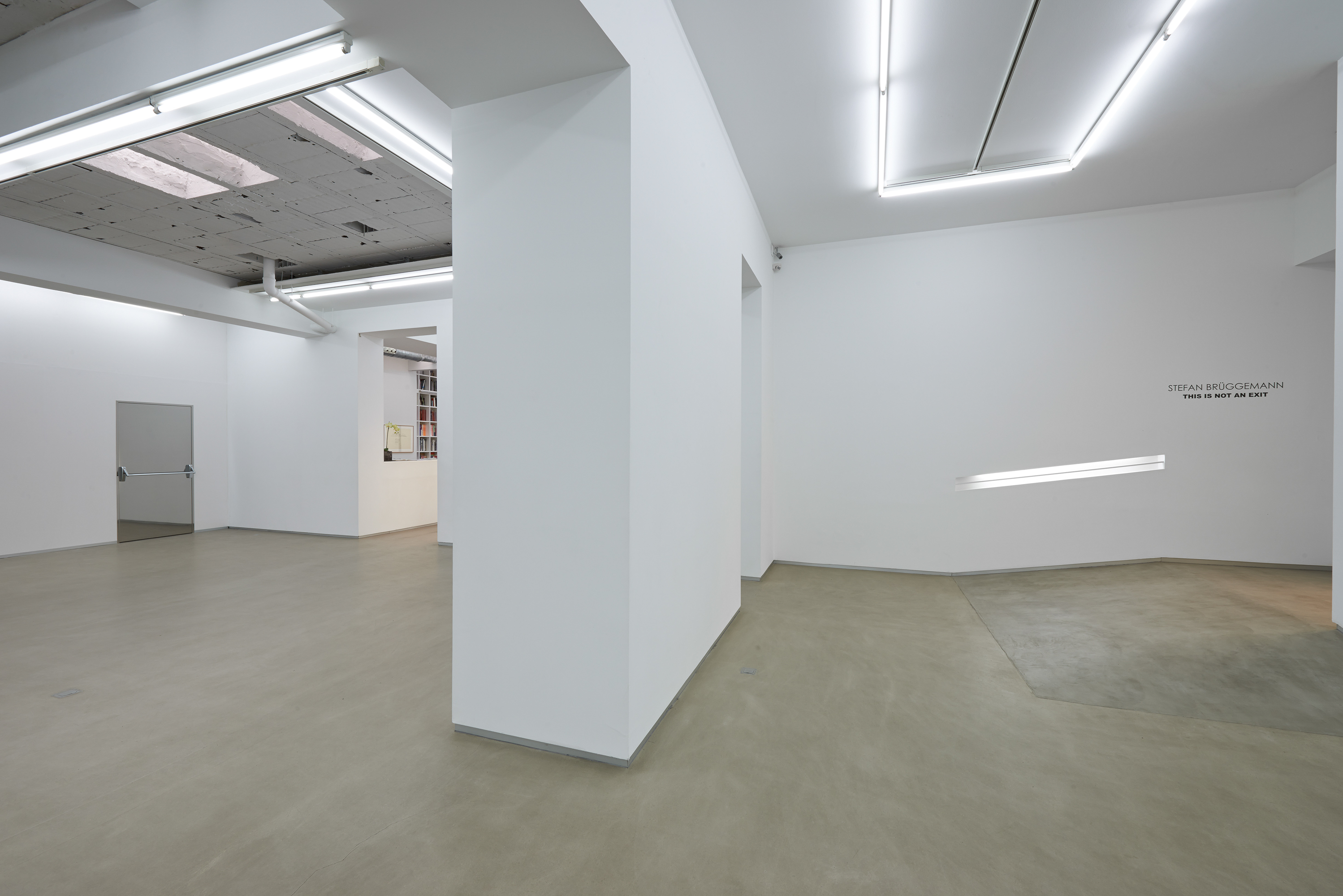 Parra & Romero, exhibition: This is not an exit (fig. 2)