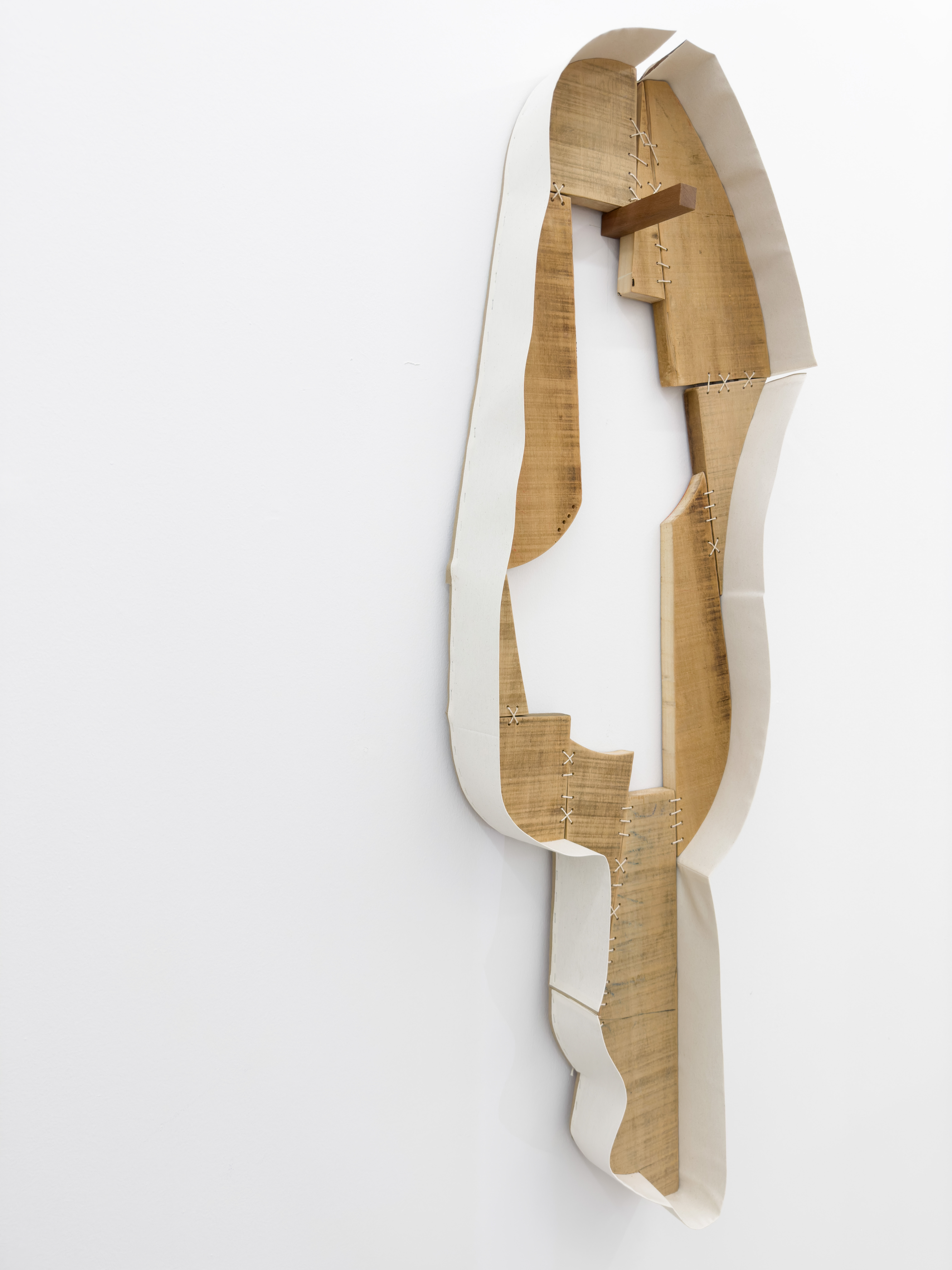 Parra & Romero, exhibition: Inhabiting the Fold (fig. 15)
