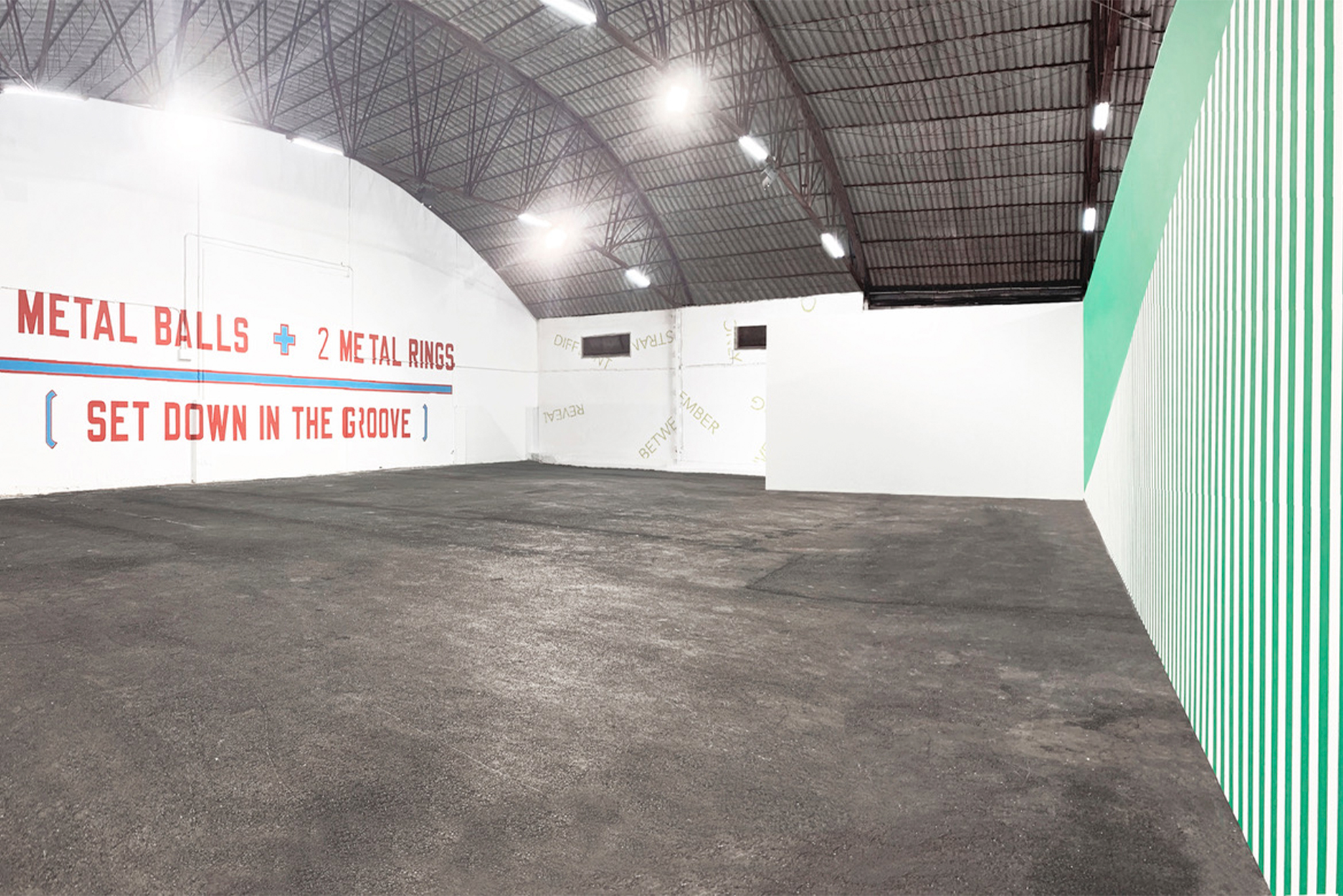 Parra & Romero, exhibition: Sidewalks, Fences and Walls (fig. 4)